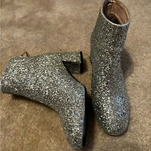 Women’s size 7 boots